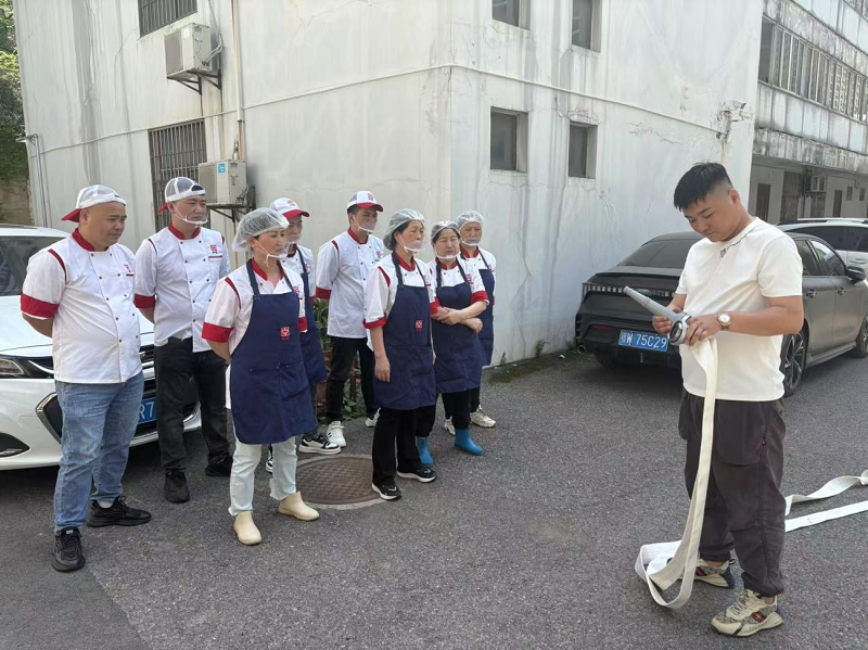 研究设计院开展食堂消防演练
